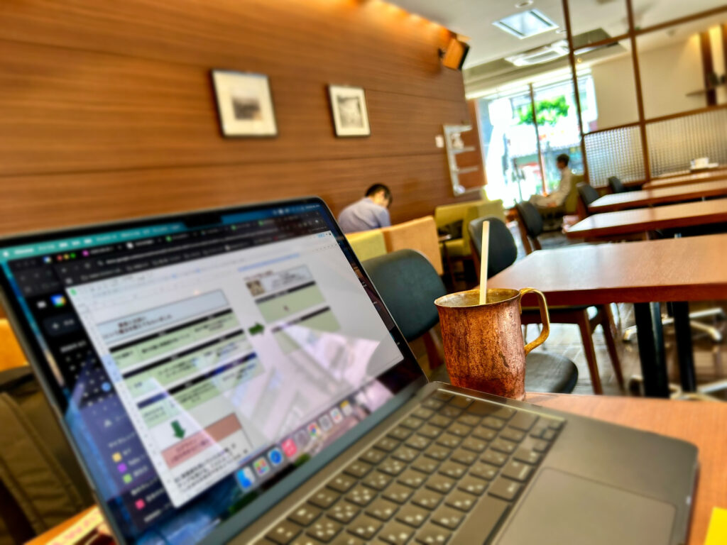 仕事のリズムを整える週に1度のカフェ作業